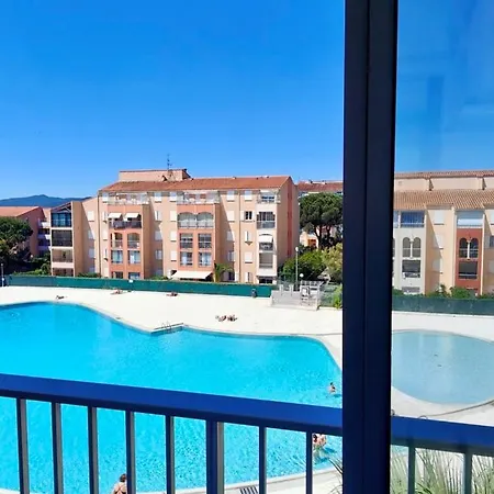 With Pool Near The Center Fréjus